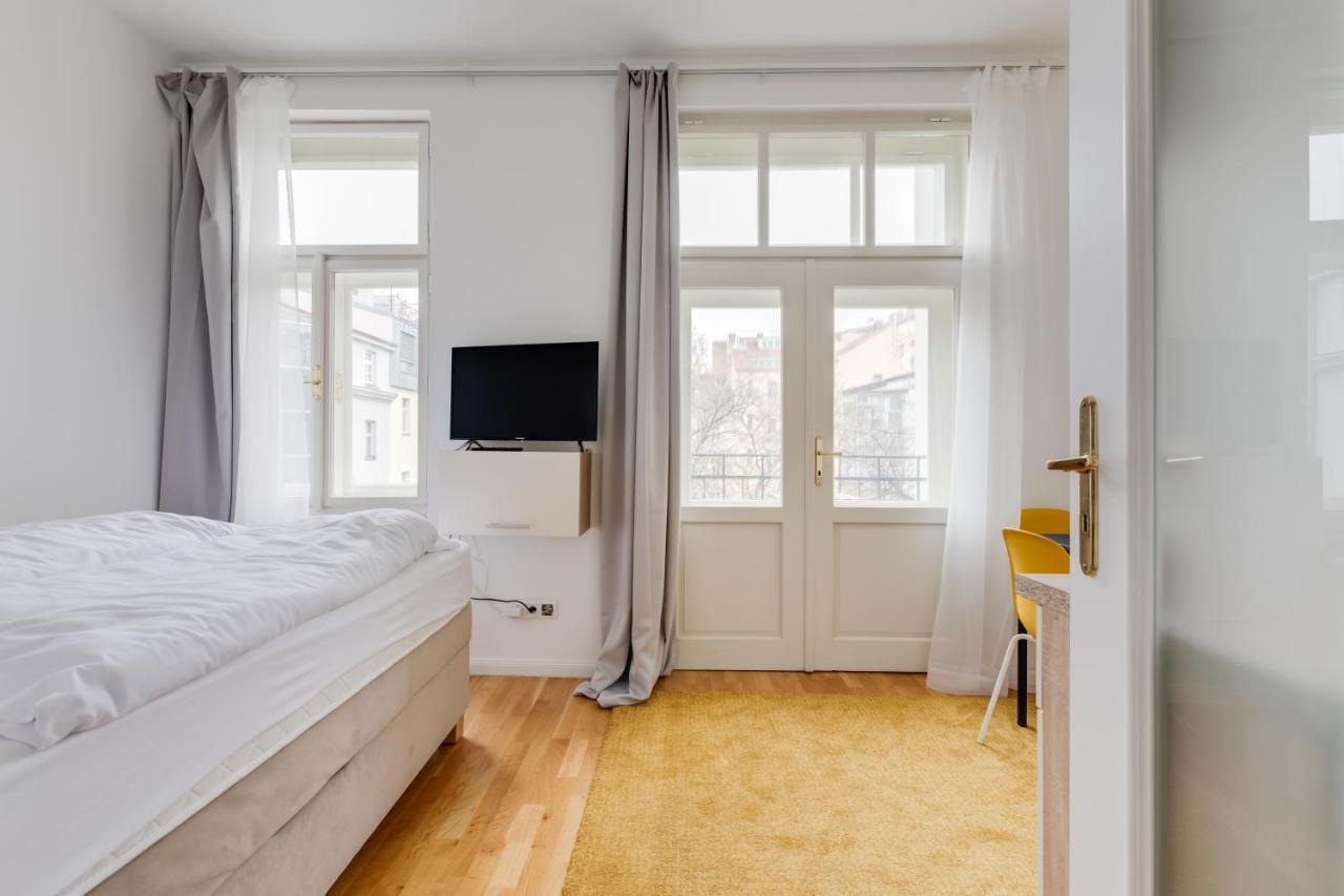 JT's Apartments Spanelska str. Prag Exteriör bild
